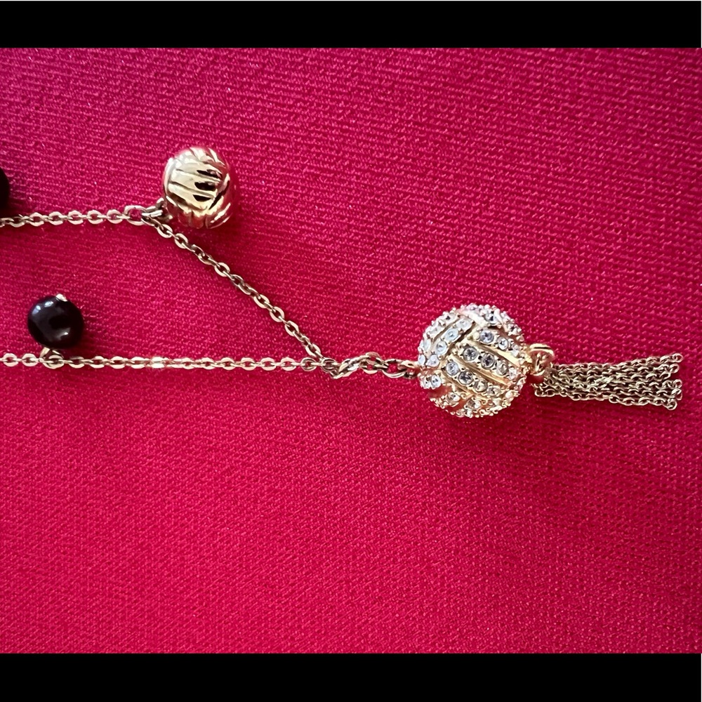 Swarovski necklace (pre-owned) 100% authentic